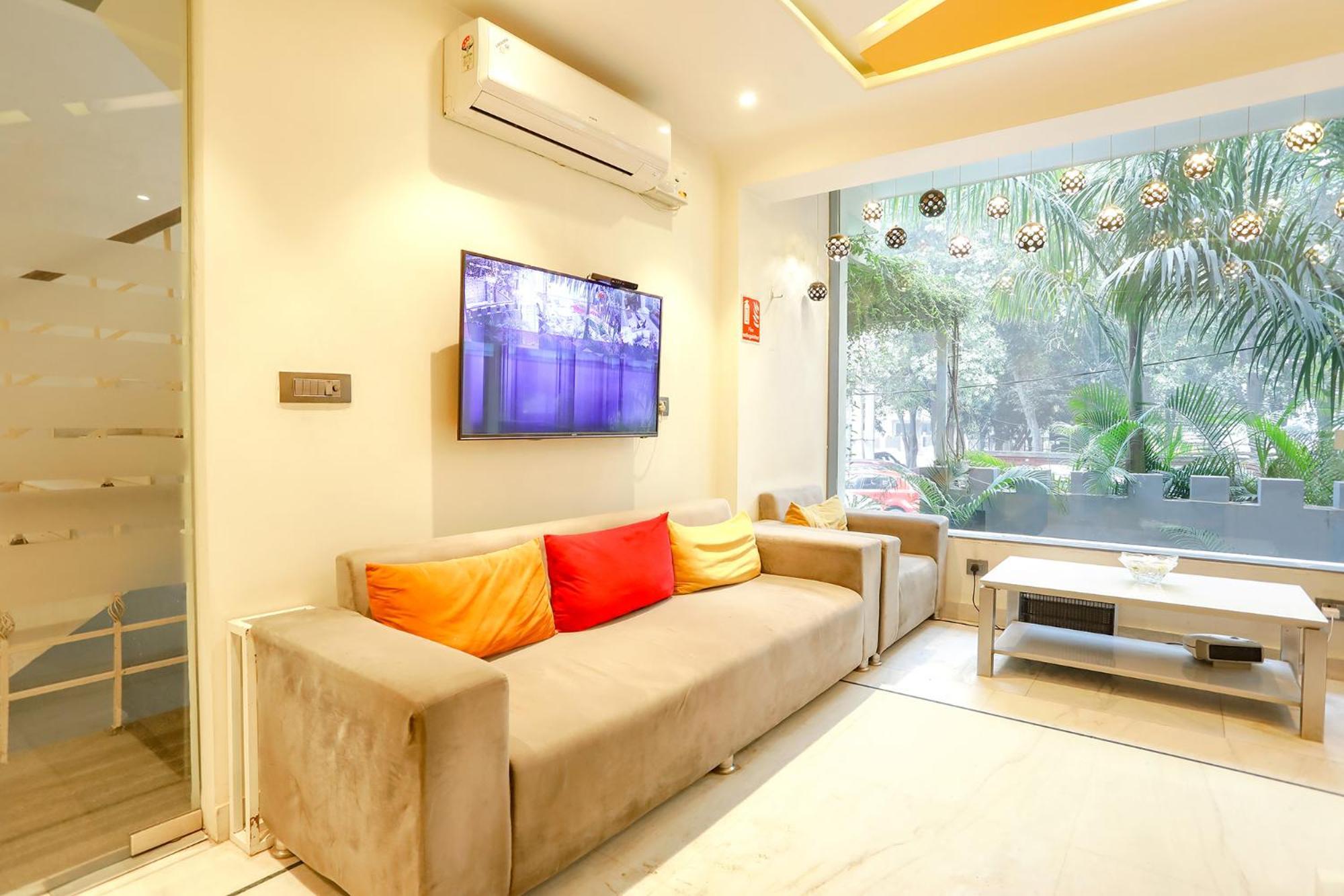 Fabhotel Jhs Studio Gurgaon Exterior photo